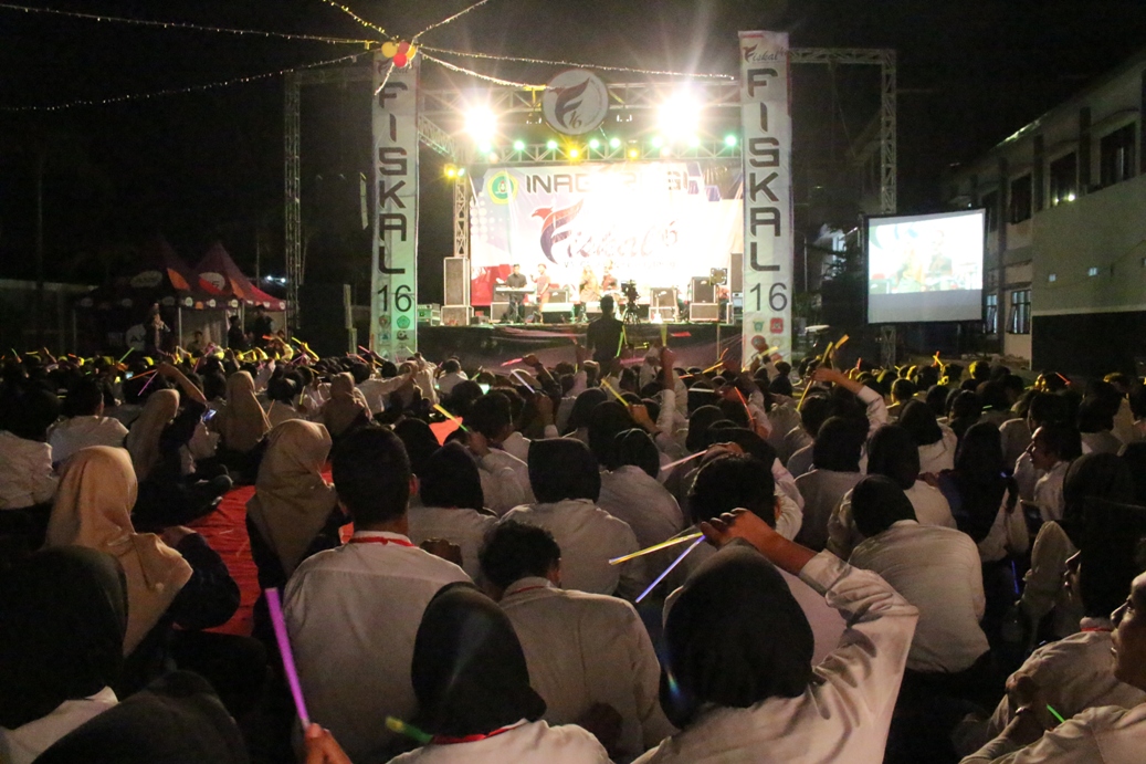 KEGIATAN FORUM INVEST STUDI DAN KEBANGGAAN PADA ALMAMATER (FISKAL  16 )  DAN MALAM INAGURASI MAHASISWA BARU STIE PGRI DEWANTARA JOMBANG TAHUN AKADEMIK 2017/2018