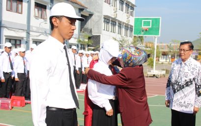 UPACARA PEMBUKAAN FISKAL STIE PGRI DEWANTARA JOMBANG TAHUN 2017