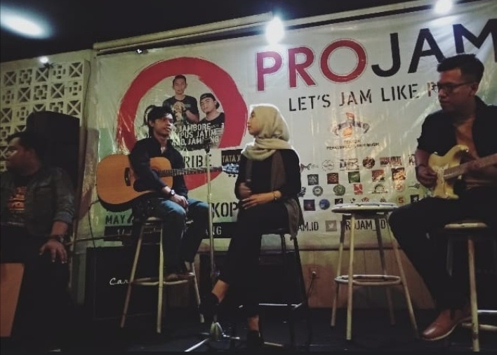 UKM MUSIK STIE PGRI DEWANTARA JOMBANG IKUT MEMERIAHKAN ROAD TO JAMBORE MUSIC CAMPUS KE-3