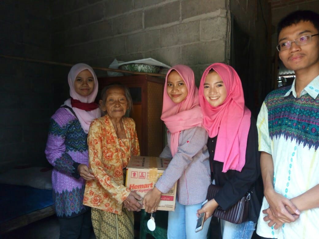 BAKTI SOSIAL BERSAMA  HIMAKU,COIS, PADUAN SUARA, MUSIK,IMAKRIS, SEC, DAN MENWA  STIE PGRI DEWANTARA JOMBANG