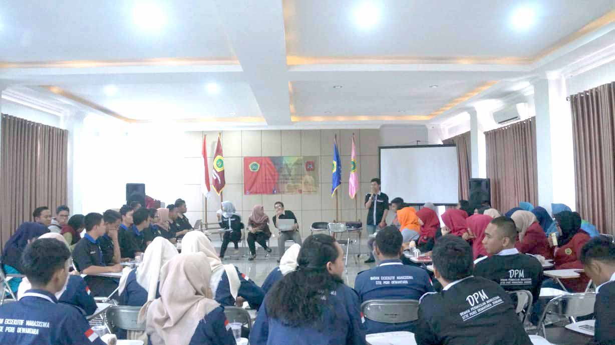 DPM STIE PGRI DEWANTARA JOMBANG MENYELENGGARAKAN  MUSYAWARAH TINGKAT TINGGI (MTT)
