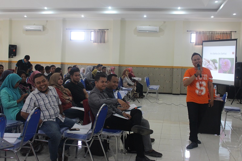 TECHNOPRENEUR CLASS SHOPEE DI STIE PGRI DEWANTARA JOMBANG