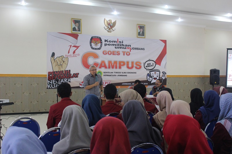 SUKSESKAN PEMILU, KPU GOES TO CAMPUS STIE PGRI DEWANTARA JOMBANG
