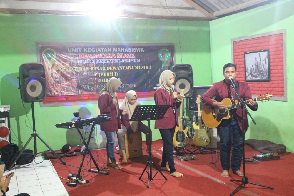 UKM DEWANTARA MUSIC GELAR PELATIHAN DASAR DEWANTARA MUSIK PERIODE 2018-2019