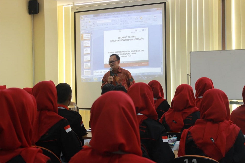 HIMAKU STIE PGRI DEWANTARA JOMBANG ADAKAN COMPANY VISIT 2019 KE IKATAN AKUNTAN INDONESIA (IAI) WILAYAH JAWA TIMUR