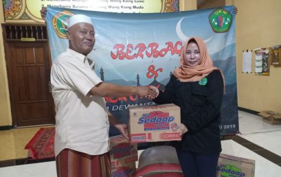RAMADHAN BULAN PENUH BERKAH , BERBAGI DAN BERNYANYI BERSAMA UKM DEWANTARA MUSIK STIE PGRI DEWANTARA JOMBANG