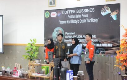 SEC (STIE ENTREPRENEUR COMMUNITY) STIE PGRI DEWANTARA JOMBANG GELAR PELATIHAN BARISTA PEMULA