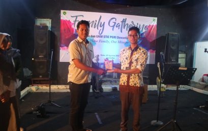 ORMAWA DAN UKM STIE PGRI DEWANTARA JOMBANG GELAR ACARA GATHERING TAHUN 2019