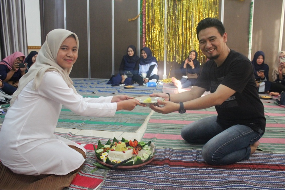 UKM PADUAN SUARA HARMONI DEWANTARA GELAR FAMILY GATHERING DAN PERINGATAN HARI JADI UKM PADUAN SUARA HARMONI DEWANTARA KE-6
