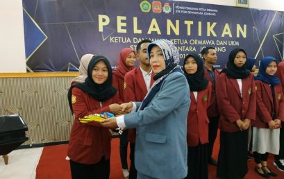 KETUA ORMAWA DAN UKM STIE PGRI DEWANTARA JOMBANG  PERIODE 2019-2020 RESMI DILANTIK
