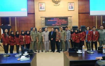 DPM STIE PGRI DEWANTARA BERKESEMPATAN MENGIKUTI  RAPAT TERBUKA UNTUK UMUM DPRD KABUPATEN JOMBANG