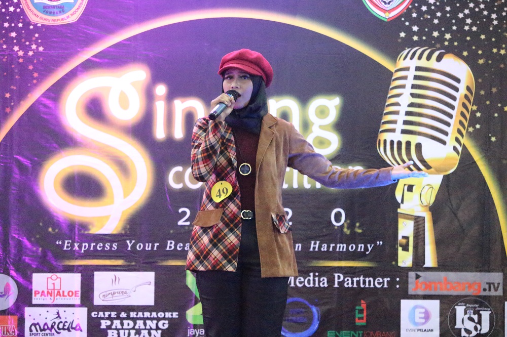 “EXPRESS YOUR BEAUTIFUL VOICE IN HARMONY”, UKM PADUAN SUARA HARMONI DEWANTARA GELAR SINGING COMPETITION 2020