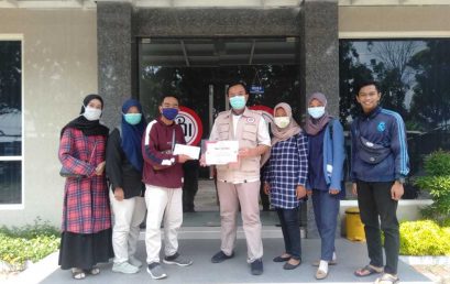 PEDULI COVID 19, BEM STIE PGRI DEWANTARA JOMBANG KUMPULKAN DONASI PEMBELIAN APD UNTUK TENAGA MEDIS