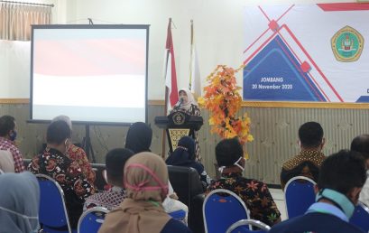 PEMBUKAAN SEKOLAH BUMDES DI STIE PGRI DEWANTARA JOMBANG BERJALAN DENGAN LANCAR