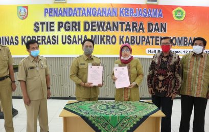 Penandatanganan Kerjasama Antara STIE PGRI Dewantara Jombang dengan Dinas Koperasi Usaha Mikro Kabupaten Jombang