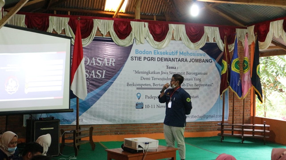 LATIHAN DASAR ORGANISASI (LDO) BEM STIE PGRI DEWANTARA JOMBANG SUKSES DIGELAR