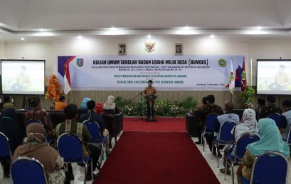 BERJALAN SUKSES, KULIAH UMUM SEKOLAH BUMDES  MENTERI DESA PEMBANGUNAN DAERAH TERTINGGAL DAN TRANSMIGRASI (PDTT) RI DI STIE PGRI DEWANTARA JOMBANG